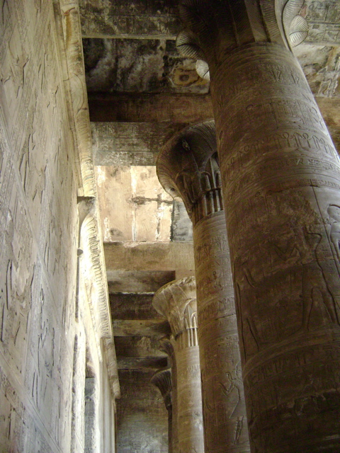 EGYPTE 2008 EDFOU TEMPLE HORUS - 16