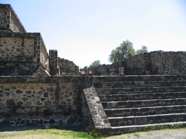 TEOTIHUACAN - 75