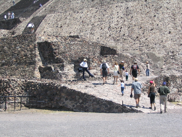 TEOTIHUACAN - 176