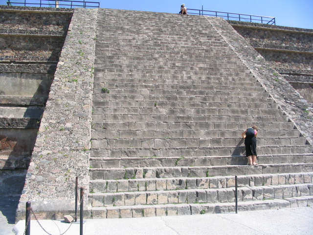TEOTIHUACAN - 208