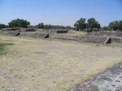 TEOTIHUACAN - 77