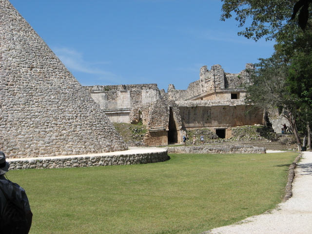 uxmal - 1