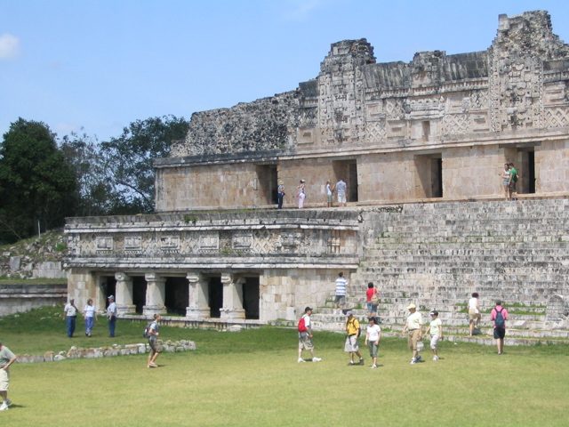 uxmal - 100